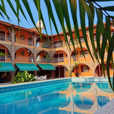 Hotel HF Hacienda San Francisco Puente Nacional Bagian luar foto