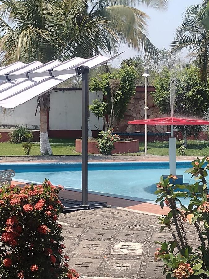 Hotel HF Hacienda San Francisco Puente Nacional Bagian luar foto